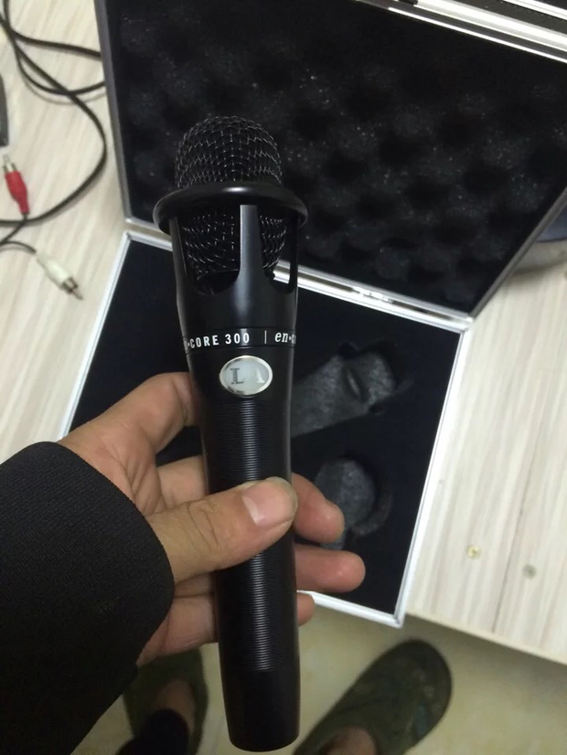 我笔记本电脑!客所思pk3声卡!做网络主播唱歌喊麦!