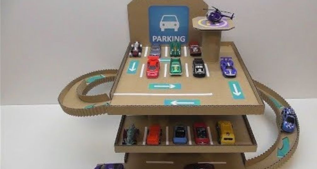 牛人用纸板设计一套停车场,这都能想到,厉害了!