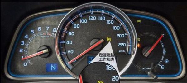 >大众 帕萨特领驭07歀1.8t 手自一躰定速巡航怎么打开