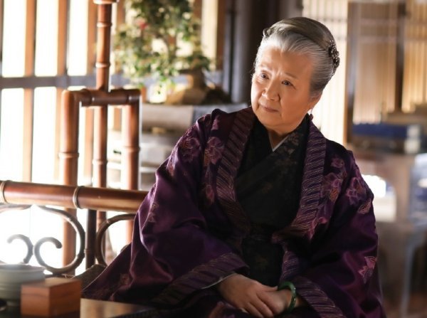 《庆余年》中饰演范老太太的曹翠芬还饰演过什么角色?