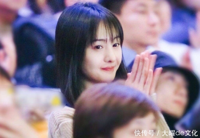 冯小刚首映礼介绍郑爽