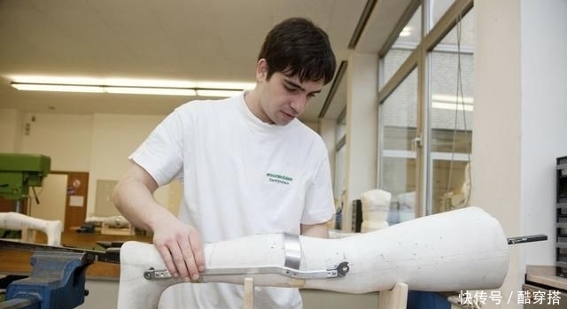 上大学比不上大学