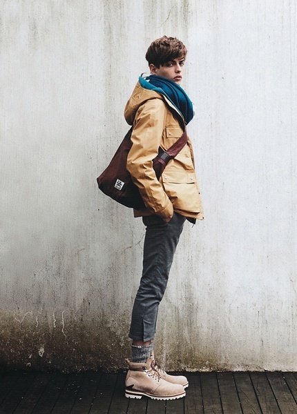 求着两种大头鞋分别怎么搭配 有图