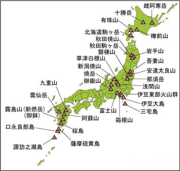 位于飞驒山脉的枪岳(枪ヶ岳),海拔3180米,为日本第5高峰.