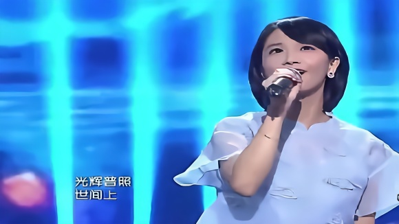 苏妙玲粤语演唱-《彩云追月》真好听
