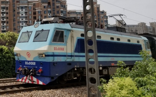 【中國鐵路 b>韶山八型電力機車 /b>】圖片視頻卡點混剪《少年》