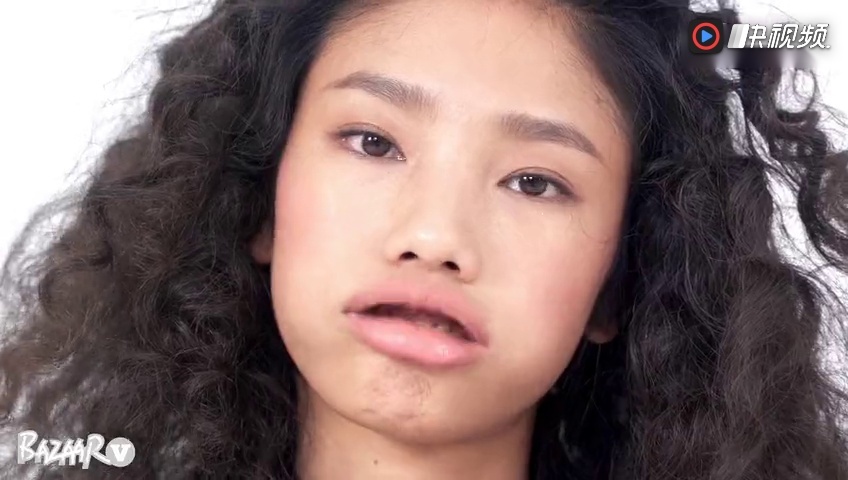 拿到iphone x之后 我们马上和模特 one王艺 一起尝试使用新一季的时装