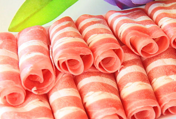 牛羊肉卷怎样解冻,什么程度切成卷效果最好?