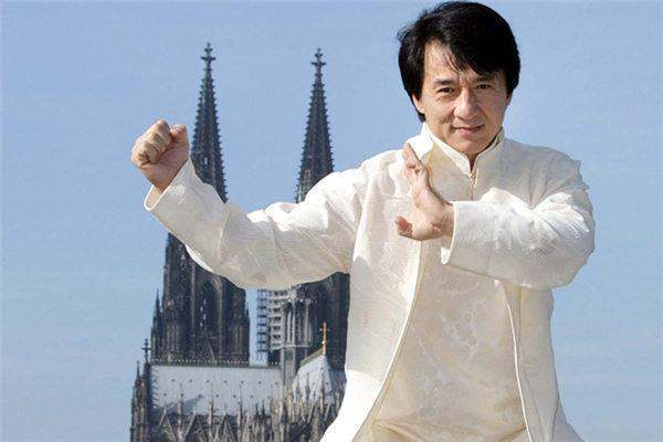 成龙配音《许愿神龙》成2021首部破亿电影,许愿神龙火的原因是啥?