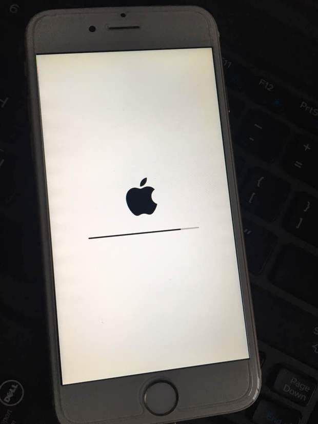 iphone6突然白屏,开不了机,怎么处理?