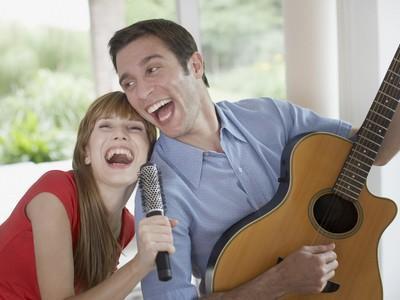 一唱歌嗓子就哑怎么办?