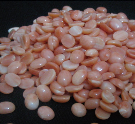 红珊瑚戒指托做白金好还是黄金好