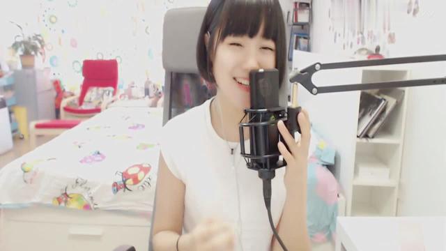 本山传媒刘老根大舞台演员梁红演唱邓丽君歌曲