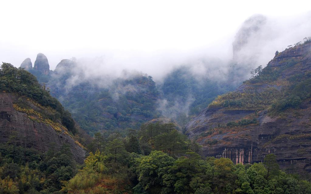 武夷山雨景电脑壁纸[图4]