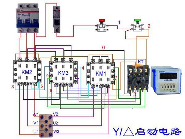 4)時間繼電器,二隻按鈕,三隻交流接觸器接星三角啟動電路圖和原理分析