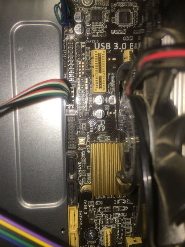 求助!华硕这个主板开关机的跳线那些怎么接!