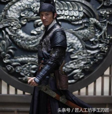 古人究竟是如何佩剑的?