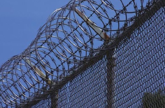 报考监狱系统的需要考公安基础知识吗