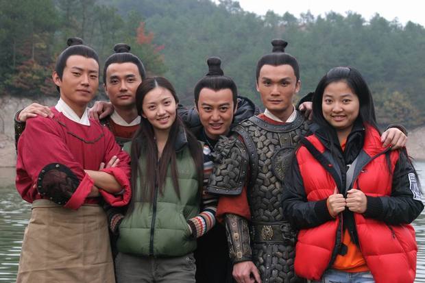 电视剧薛仁贵传奇张士贵的儿子叫什么