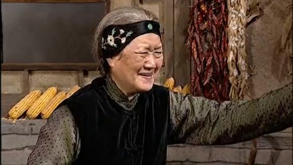 《地下交通站》 安丘城最牛老太太,妙语连珠,斗嘴从来就没输过!