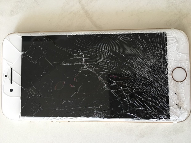 苹果7屏幕摔坏了,这个得多少钱?只是屏幕坏了