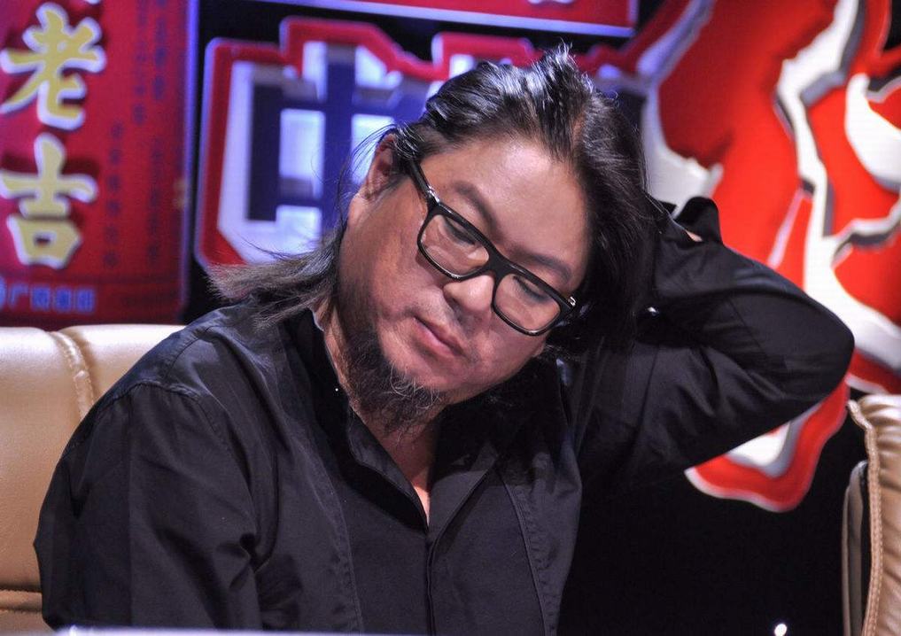 高晓松直播遭怼,现场尴尬关播,这届网友都是怎么想的?