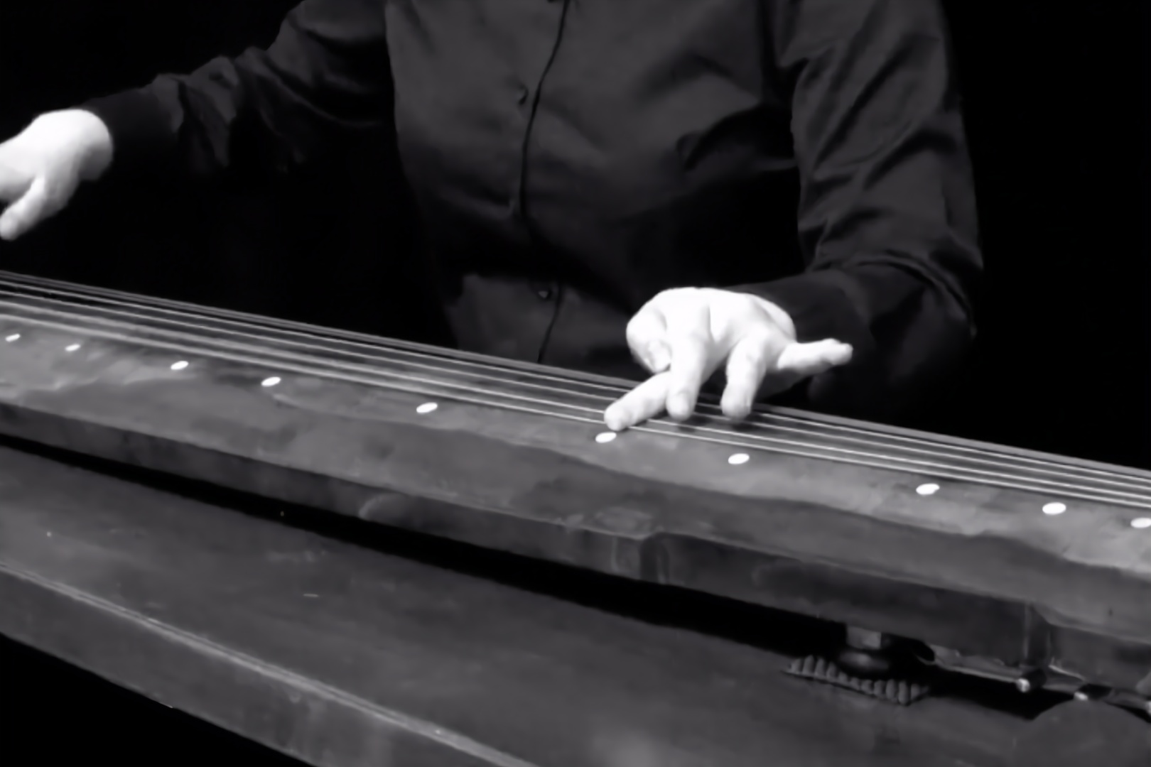 古琴演奏《广陵散》优美琴声演绎经典