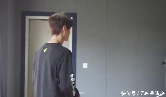 王一博是几年的