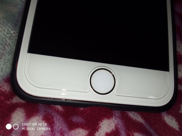 苹果7home键凹陷正常吗