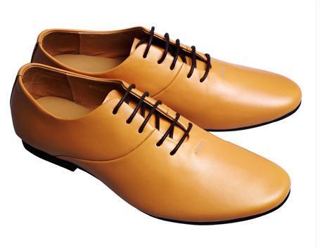 两孔的休闲皮鞋如何系鞋带好看?