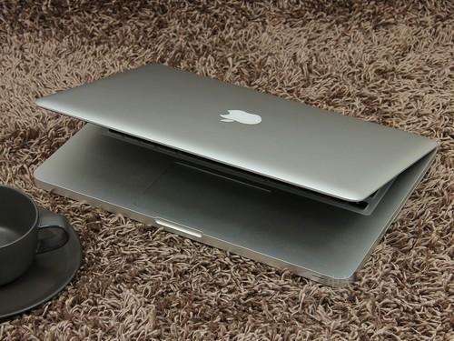 苹果笔记本macbook pro不能开机,还有电,但按