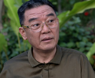 《田教授和贤教授》;7月与蓝天野共同演绎了编剧万方的作品《冬之旅》