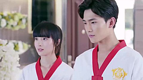 喻初原复出 元武道,百草和若白亲密训练,互视对方超甜蜜!