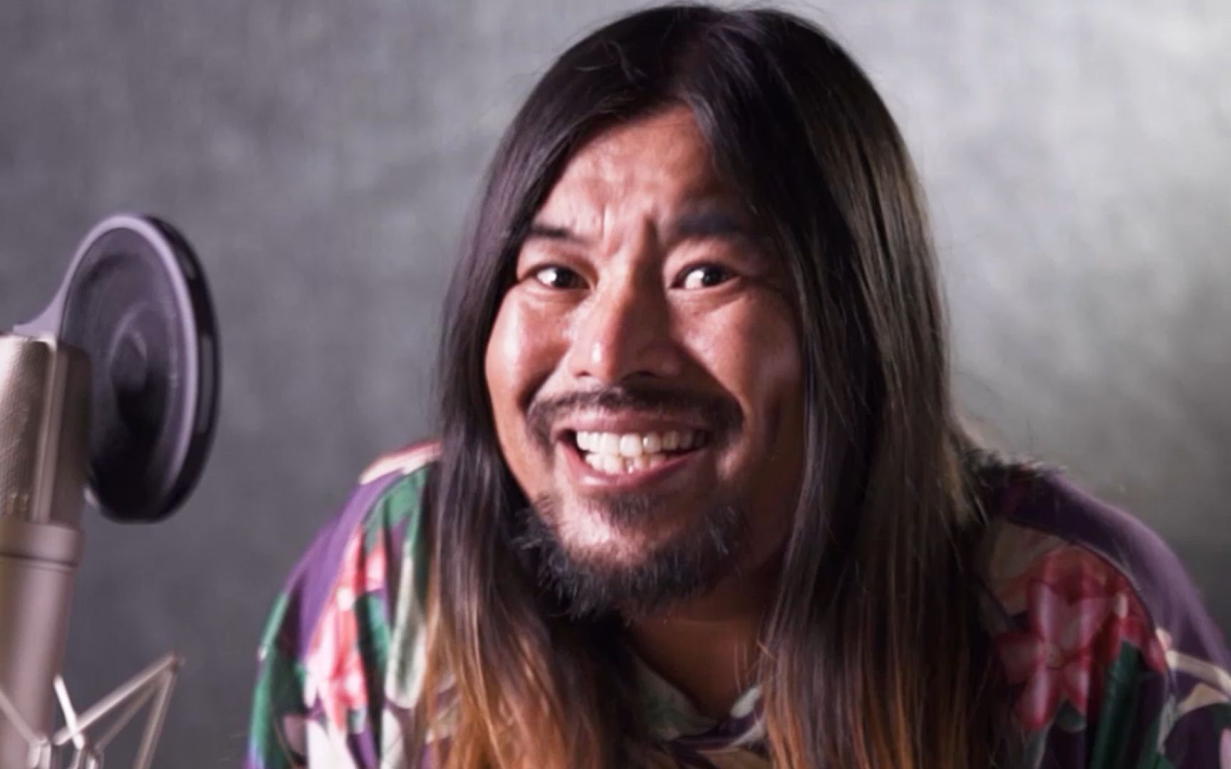 厉害了我的哥!听过你的歌曲才知道,原来烤面筋不仅可以吃,还可以听!