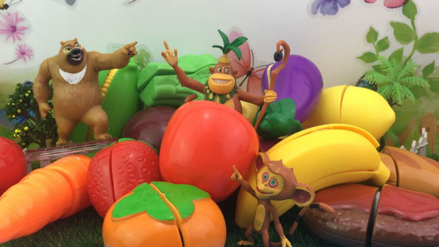 熊出没水果切切乐吉吉吃水果