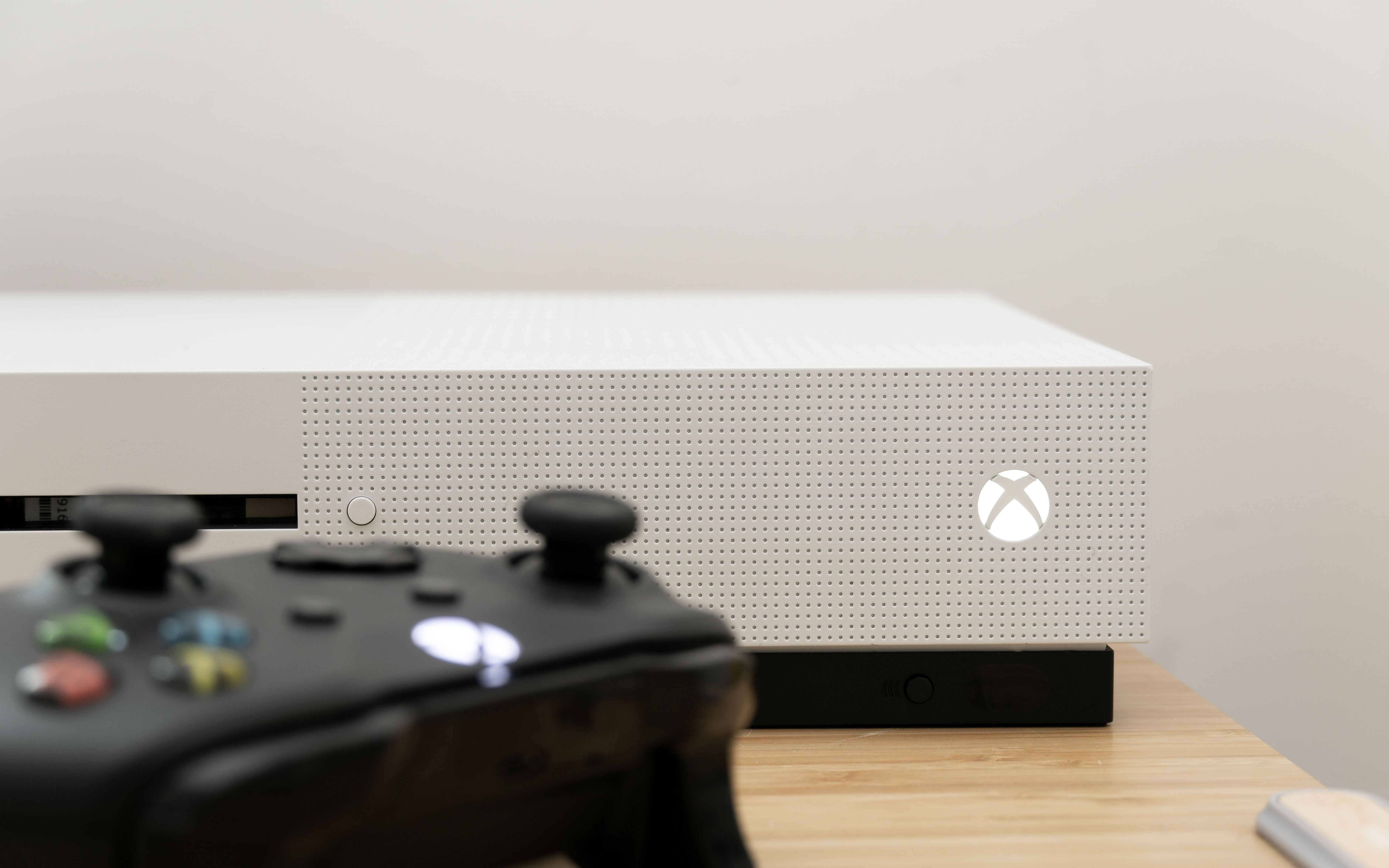 [图]如何自己组装一台XBOX ONE S