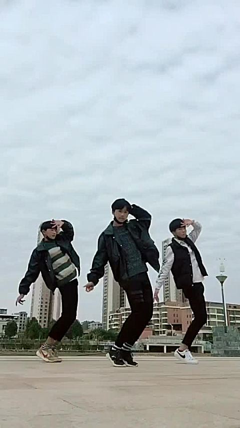 俄舞3ar背面教学 好好学,别不爱我了