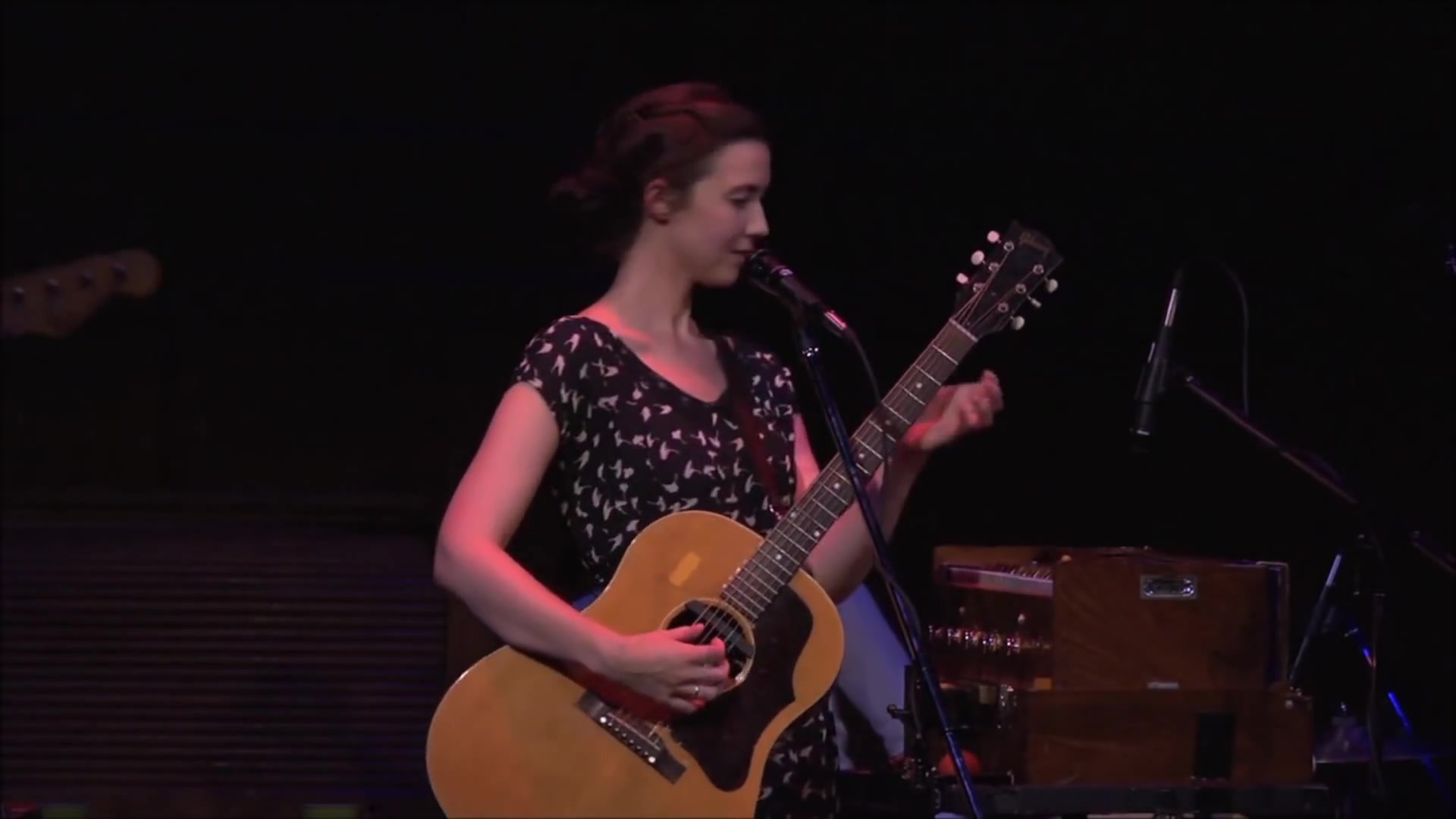 [图]Lisa Hannigan - Nowhere to Go (live)