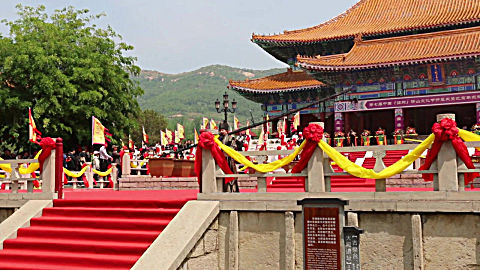 殷馨交谊舞——第七届中国(临朐)沂山文化节东镇庙祀山大典开幕式