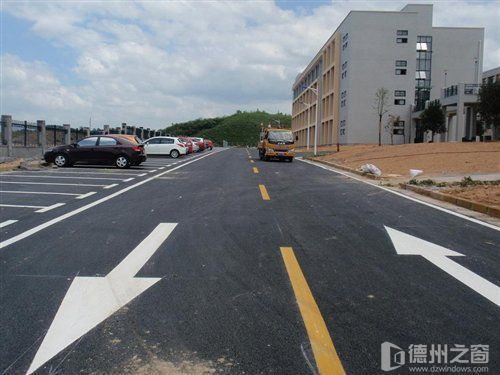 同方向只有1条机动车道的城市道路是什么意思