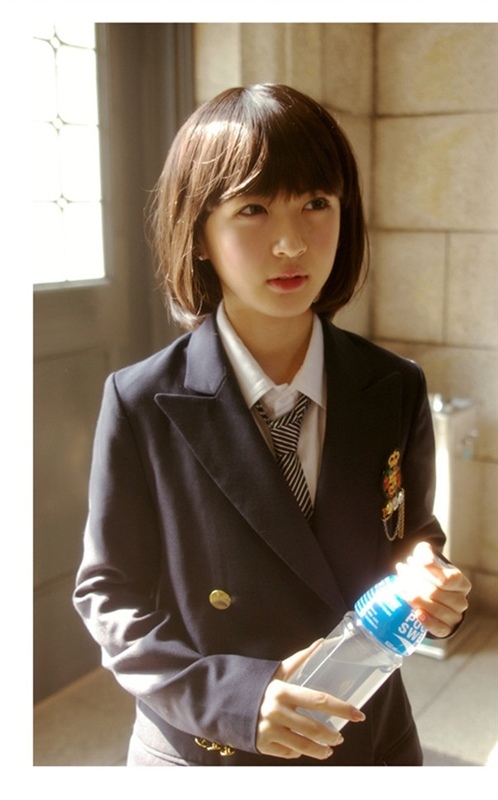 中文名:金智仁 英文名: kim jee in 生日:198 9年10月2日 身高:160cm