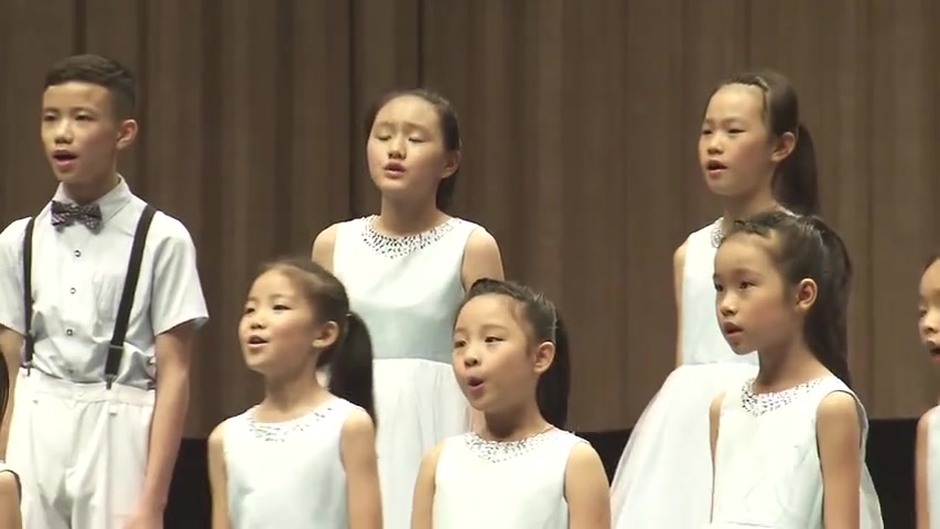 [图]广东智慧青少年宫童声合唱团《Dona Nobis Pacem》《宇宙的种子》