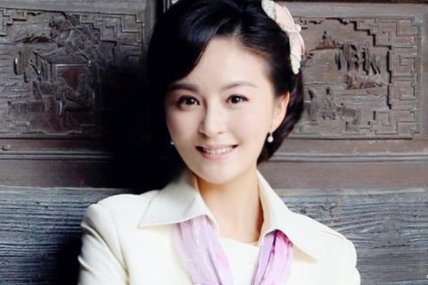 扩展资料 《暗战危城》主要角色: 1,戚本忠 有强大的家族背景,为人