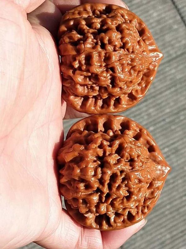 文玩核桃怎么盘红的快?