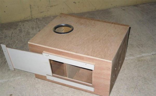 自制的繁殖箱怎么防止被鹦鹉咬坏