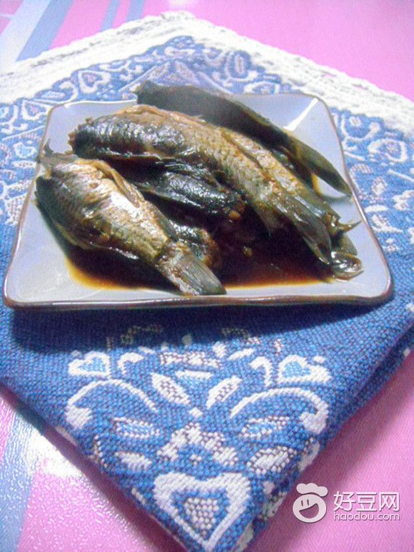 无油版电饭锅焖鱼的做法