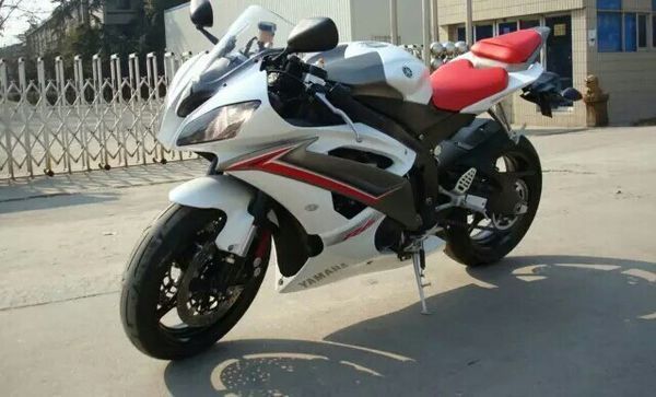 这辆雅马哈r6是什么年份的?求大神解答