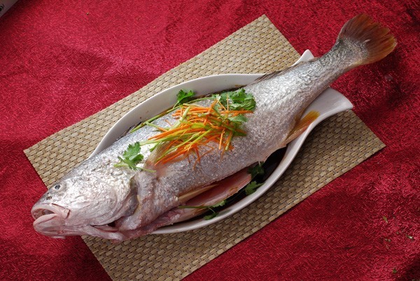 跪求海洋鱼类大神解答,下面图中是什么鱼?