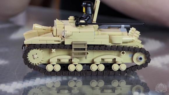 视频:brickmania积木, 二战意大利轻型自行火炮展示介绍