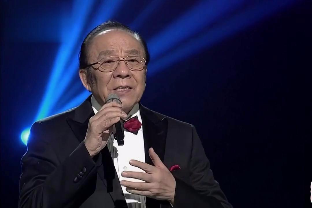 视频:杨洪基《 当你老了》,当我 老了 我真希望 这首歌是唱给你的